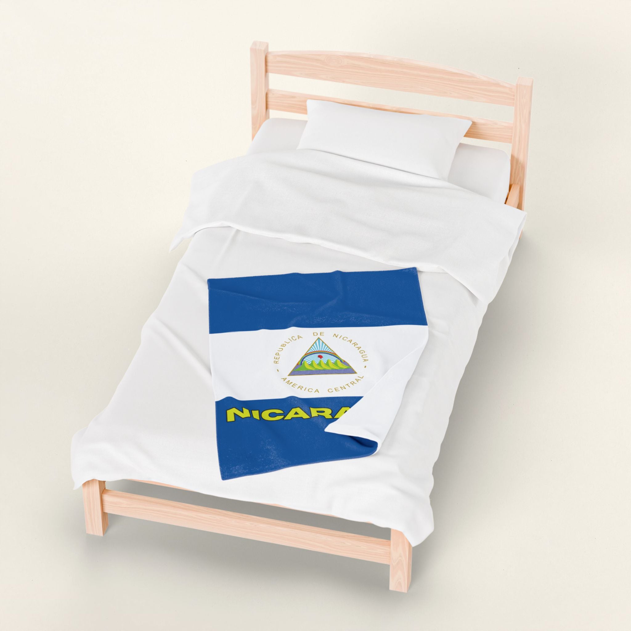 Nicaragua Flag Velveteen Plush Blanket - Irie Blues Boutique