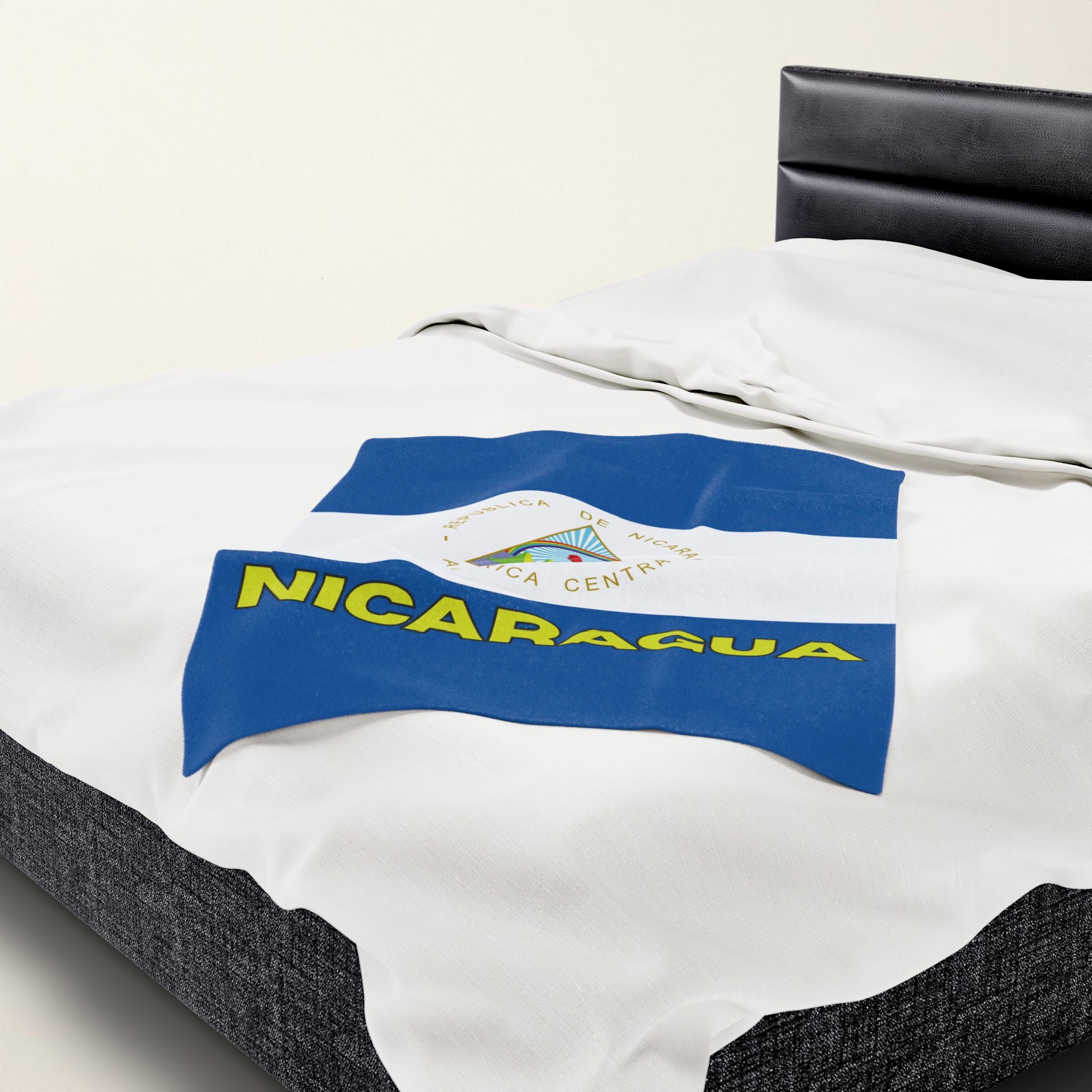 Nicaragua Flag Velveteen Plush Blanket - Irie Blues Boutique